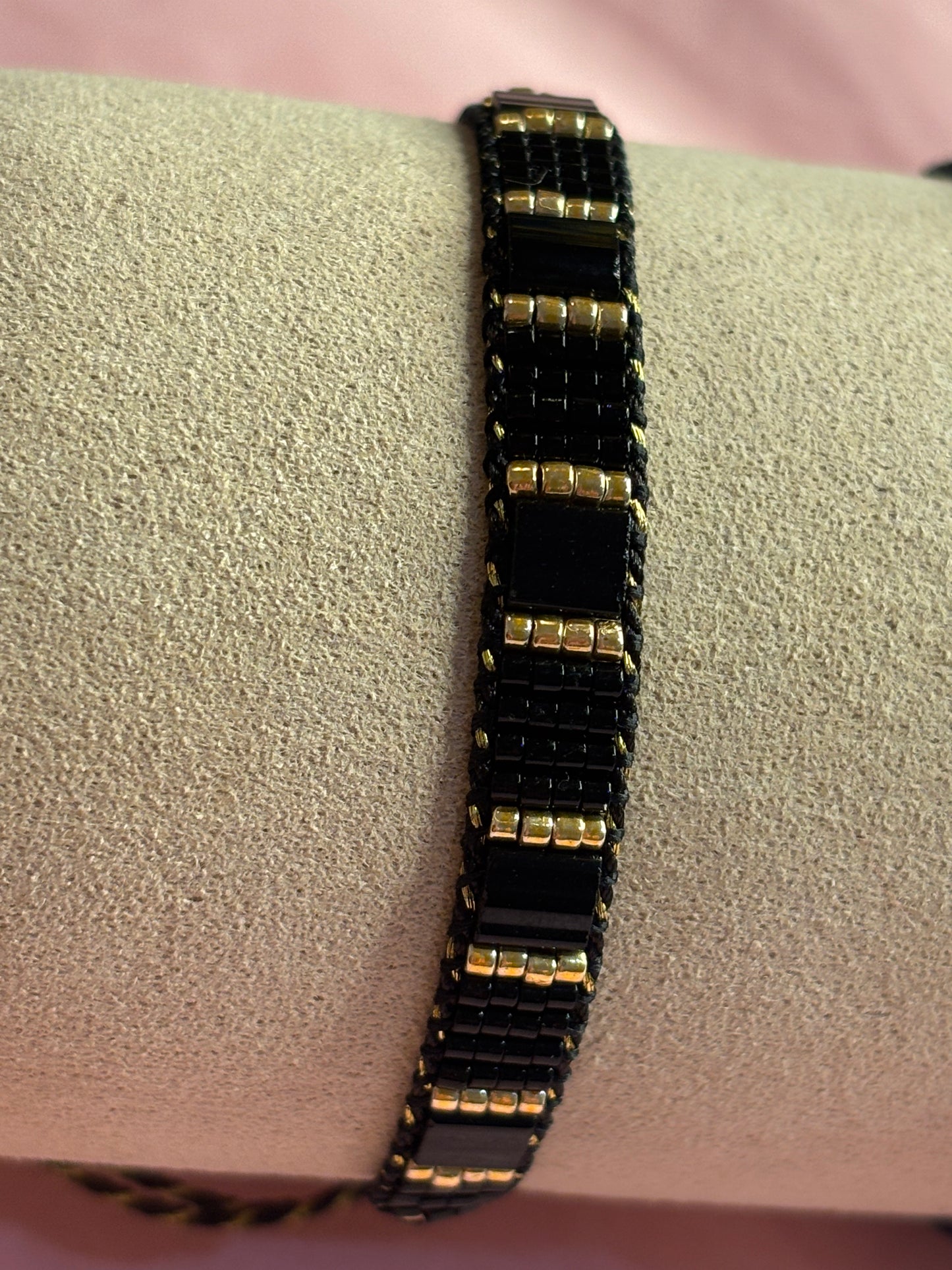 Bracelets noirs