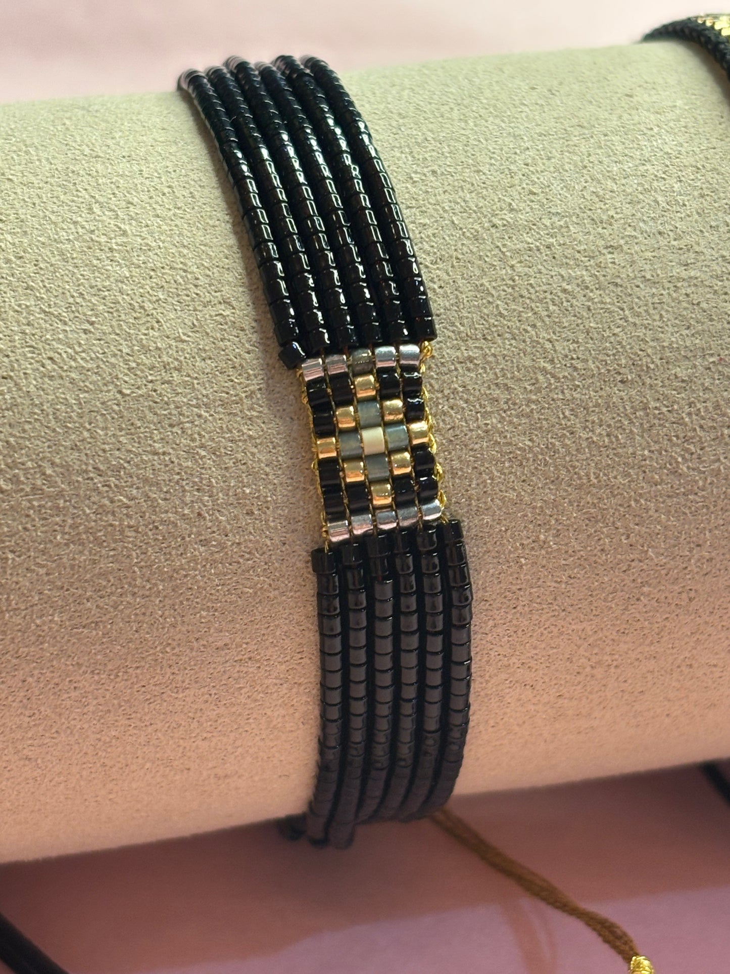 Bracelets noirs