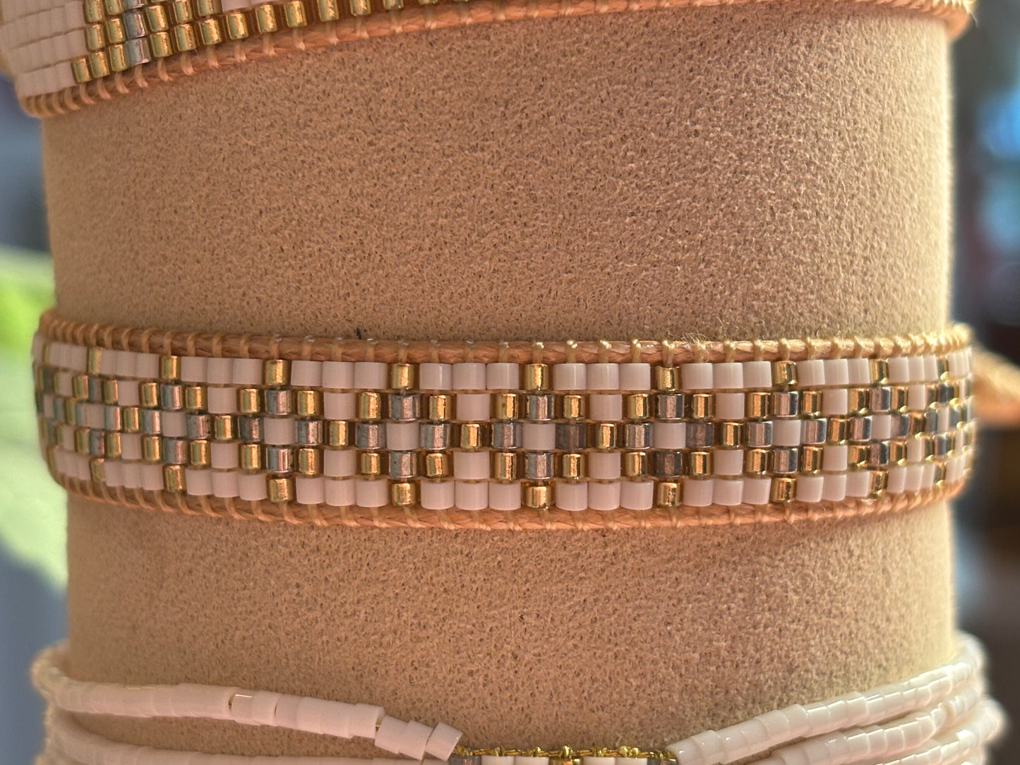 Bracelets blancs
