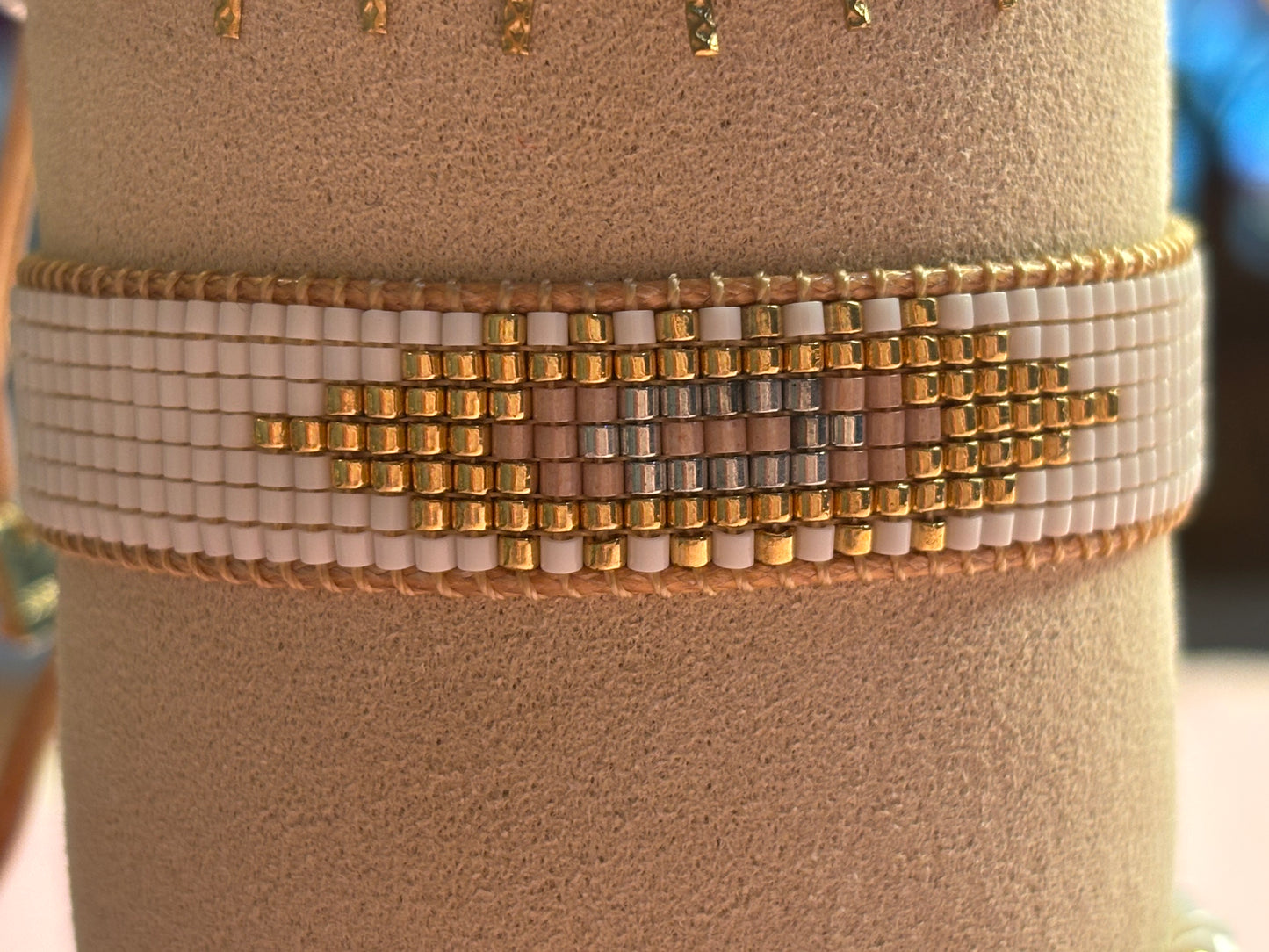 Bracelets blancs