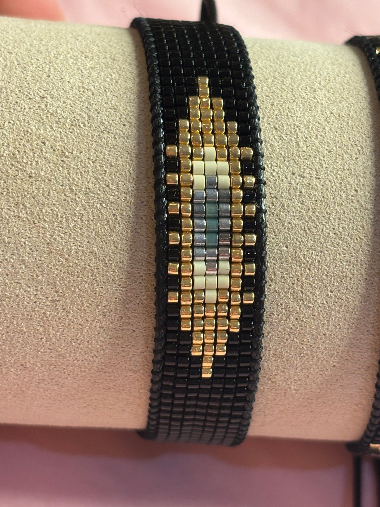 Bracelets noirs